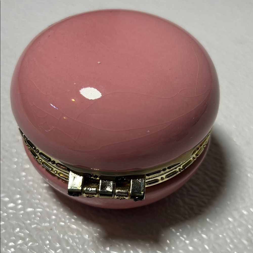 Pink and Blue Trinket Boxes with Gold Accents w/2 sets of Costume Earrings NEW - Picture 6 of 9
